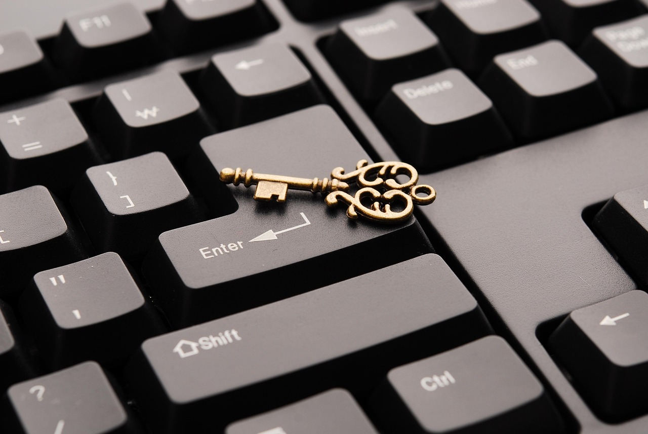 Key Tools for Building Your Online Presence in 2025