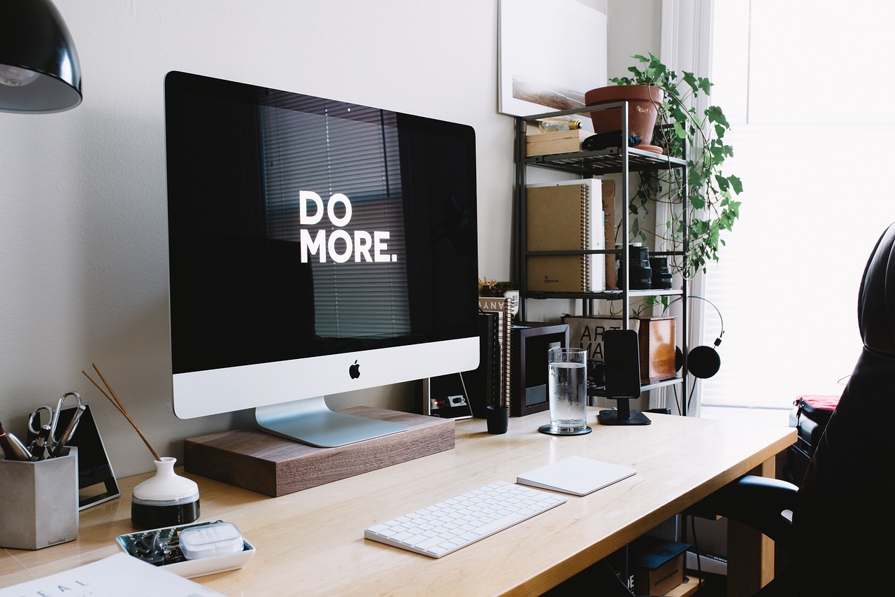 Do Home Service Businesses Need Project Galleries on the Website, or Is a Strong Quote Form Enough? — blog_pixabay_2593921