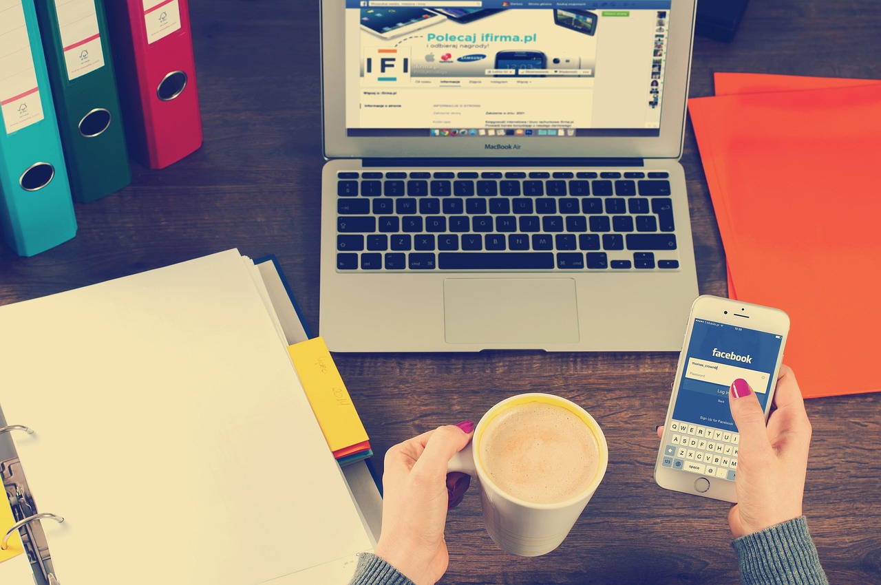 Do I Still Need a Business Website If Most Customers Find Me on Facebook and Instagram? — blog_pixabay_614213