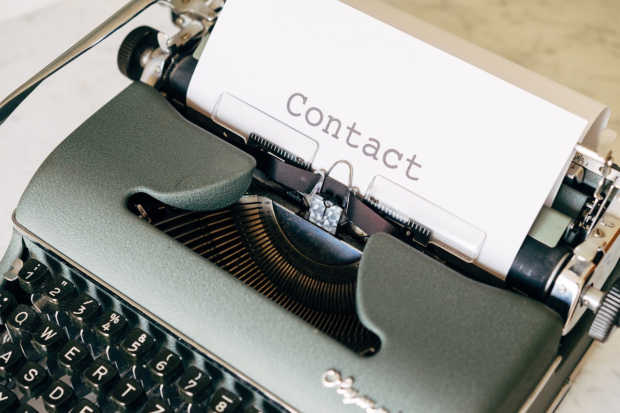 Should a Local Business Put Physical Address and Hours on Every Page or Just Contact? — blog_pixabay_5243204