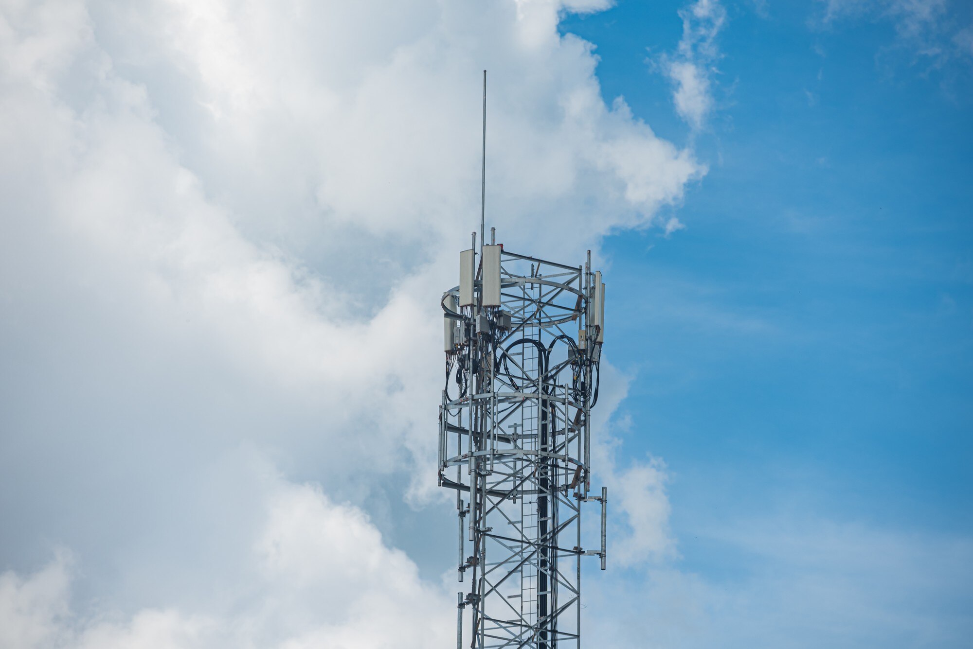 Smartphone showing strong 5G cellular signal